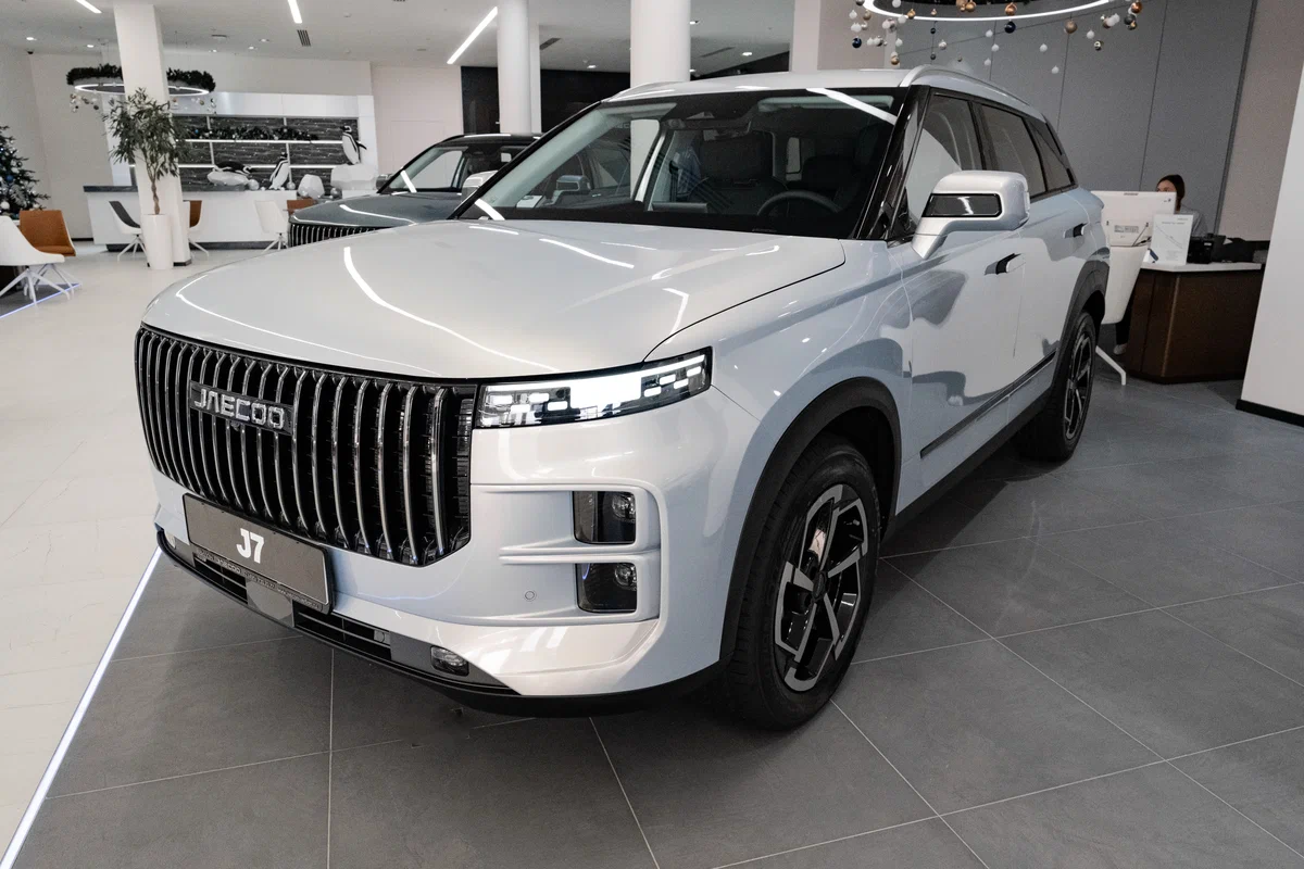 Jaecoo J7 в наличии по цене от 1 756 000 рублей